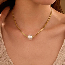 Load image into Gallery viewer, Large Pearl Necklace