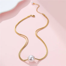 Load image into Gallery viewer, Large Pearl Necklace