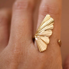Load image into Gallery viewer, Ginkgo Leaf Ring