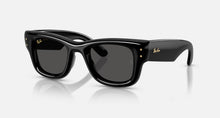 Load image into Gallery viewer, Wayfarer Puffer
