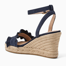 Load image into Gallery viewer, Rozette Ruffle Wedge

