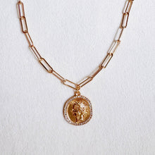 Load image into Gallery viewer, Glam Edge Coin Link Chain Necklace
