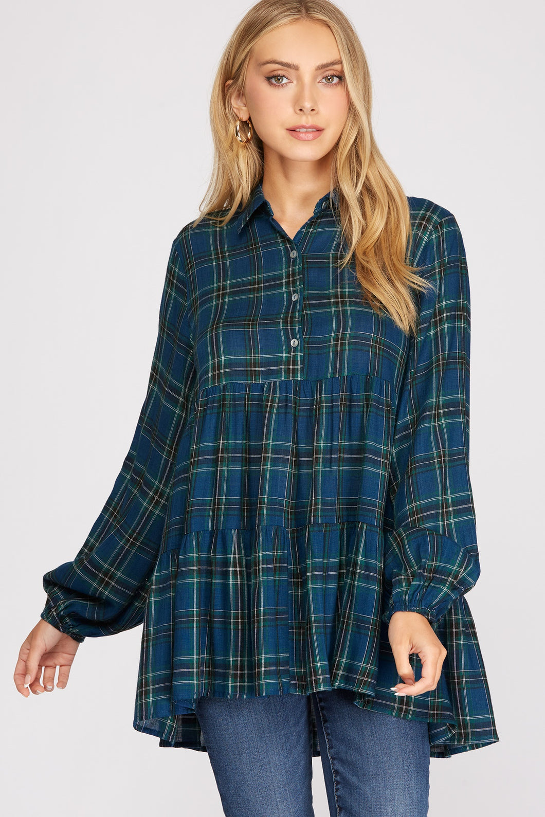 LONG SLEEVE PLAID SHIRT TUNIC TOP WITH FRONT BUTTON DETAIL