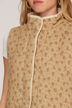 Load image into Gallery viewer, FLORAL PRINT QUILTED VEST WITH CONTRAST BINDING AND POCKETS
