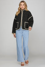 Load image into Gallery viewer, STAND COLLAR FLORAL PRINT QUILTED JACKET WITH FRONT POCKET AND CONTRAST BINDING
