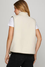 Load image into Gallery viewer, REVERSIBLE FLEECE AND QUILTED VEST
