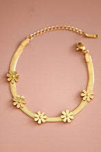 Load image into Gallery viewer, Floral Chain Bracelet

