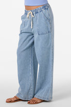 Load image into Gallery viewer, Sevie Denim Pant
