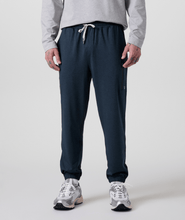 Load image into Gallery viewer, Sunday Performance Sweat 28"
