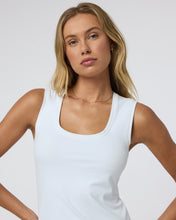 Load image into Gallery viewer, Halo Essential Scoop Tank
