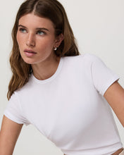 Load image into Gallery viewer, S/S Feather Classic Tee
