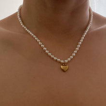 Load image into Gallery viewer, Pearl And Gold Bauble Heart Necklace
