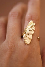 Load image into Gallery viewer, Ginkgo Leaf Ring
