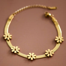 Load image into Gallery viewer, Floral Chain Bracelet
