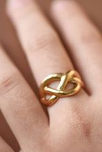 Load image into Gallery viewer, Steel Knot Open Ring
