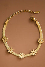 Load image into Gallery viewer, Floral Chain Bracelet
