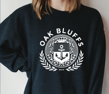 Load image into Gallery viewer, Oak Bluffs Crest Crewneck
