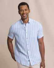 Load image into Gallery viewer, M SS Linen/Rayon Seamark Stripe Sportshirt
